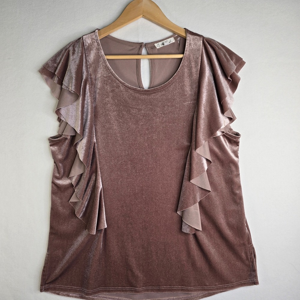 On the Road Mauve Velvet Ruffle Trim Top Short Sleeve Keyhole Back Size M
